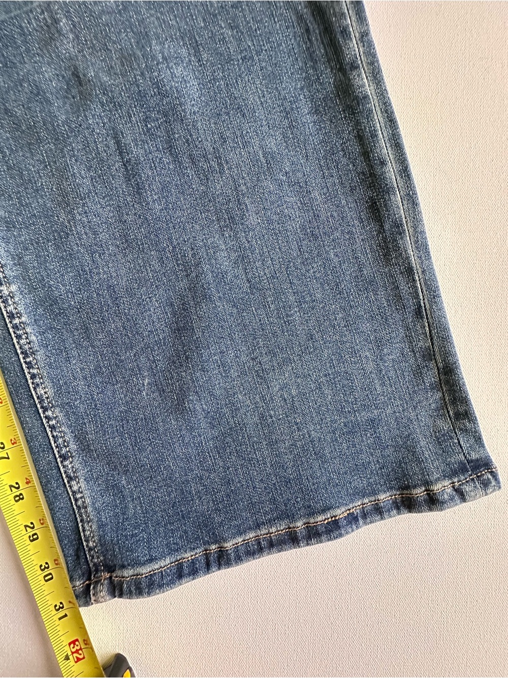 High-Waist Straight Leg Jeans in Washed Dark Blue - Picture 9 of 10